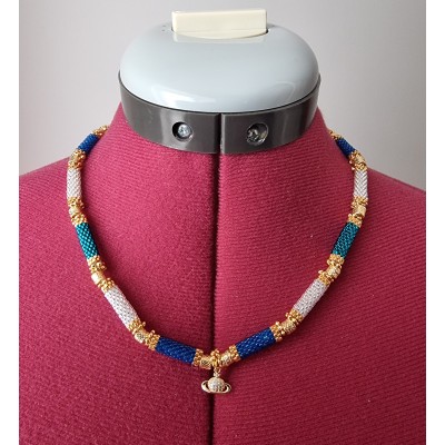 Collier Calvi