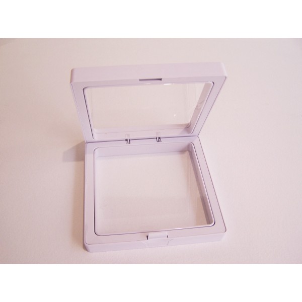 Boite transparente pour bijoux