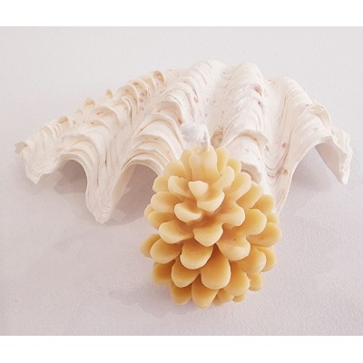 Bougie pomme de pin