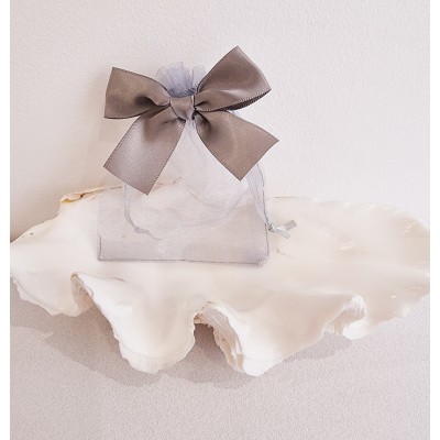 Sachet en organza noeud
