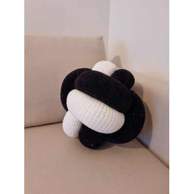Coussin Knot